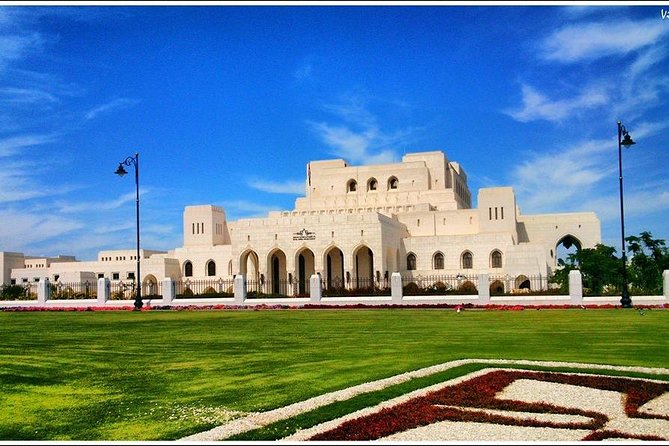 Half Day Tour in Muscat (except on Friday) - A four-hour introduction to Muscat