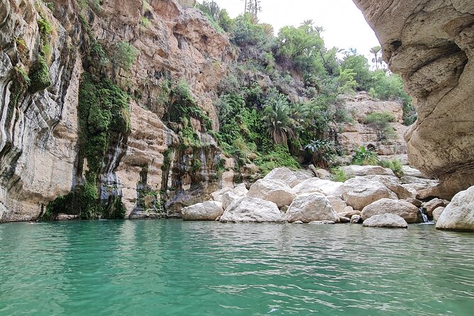 Hidden Gems of Oman: Sinkhole, Fins Beach & Wadi Tiwi Adventure - Why Wadi Tiwi deserves five hours