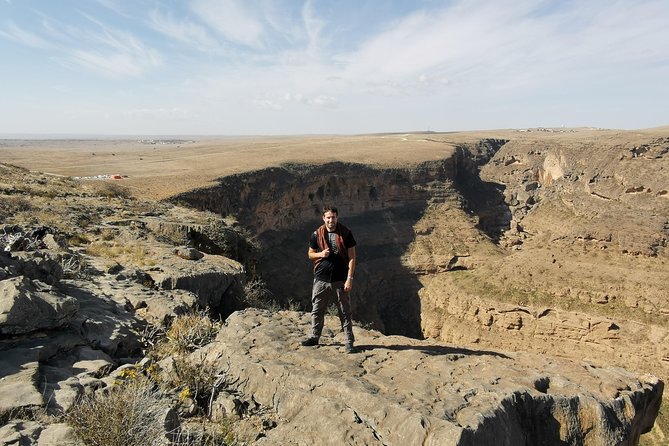 Hike to Taiq Cave - Sinkhole and Baobab forest - Jabal Samhan and the baobab forest
