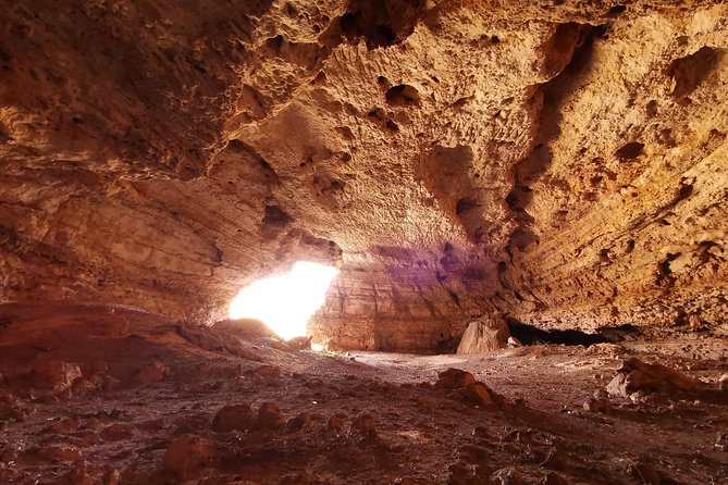 Hike to Taiq Cave - Sinkhole and Baobab forest - Darbat Valley: an easy start beside the river
