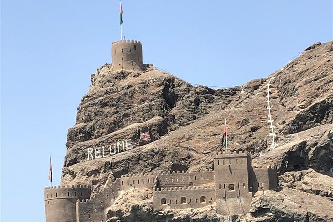 Historical Muscat Sunset Tour - Seeing Muscat’s forts from the sea