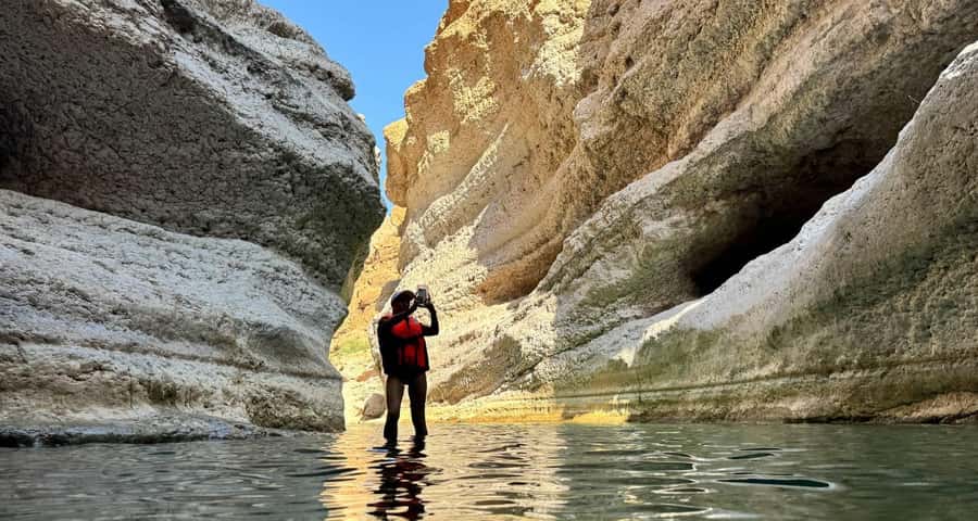 Incredible Oman: 5-Day Guided Tour - What $900 covers across five days