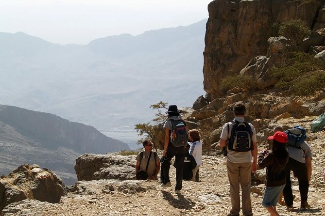 Jabl Shams and Nizwa private and custom tour - Key points to know before you book