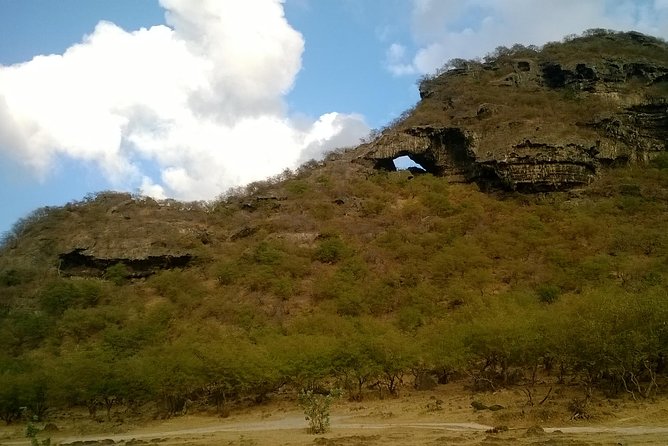 Jebel Safari - Tour della montagna - Starting with Taqa’s old governor’s house