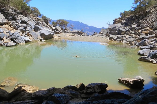 Jebel Shams, Balcony Walk & Al Hamra Village - Weather, fitness, and what to bring