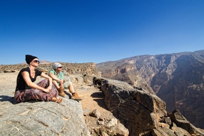 Jebel Shams Day Trip: The Grand Canyon of Oman - The abandoned Persian village and local rug work