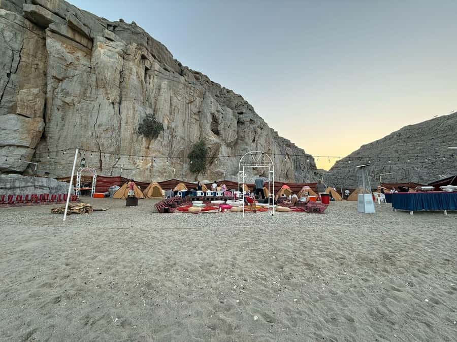 Khasab: Beach Camping with Full Day Cruise with full board - Arriving at the secluded beach