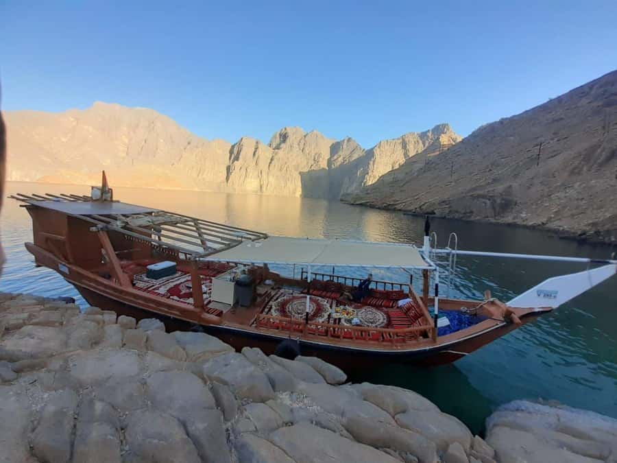 Khasab: Dhow Cruise with Lunch, Dolphin Watching& Snorkeling - Dolphin watching inside the fjords