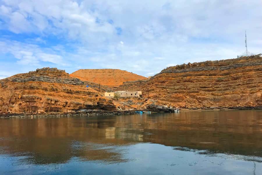 Khasab: Dolphin Watching Day Tour with Snorkeling & Lunch - Dolphins in the wild, with no guarantee