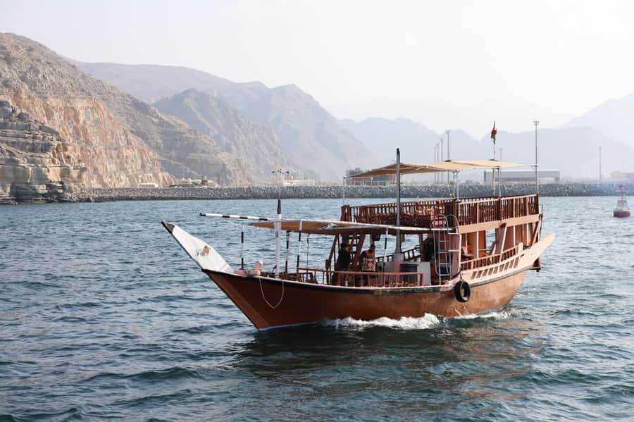 Khasab: Overnight Cruise on Traditional Dhow for 24 hours - The essentials at a glance