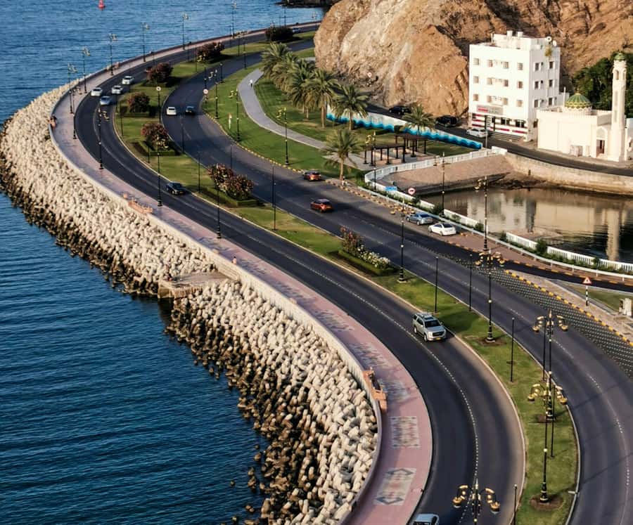Muscat: Budget Friendly City Tour - Muttrah Souq: the most hands-on stop