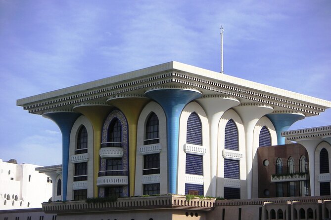 Muscat City Sightseeing Tour - A Fascinating Capital - Bargaining inside Muttrah Souq