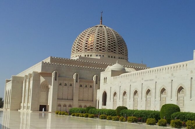 Muscat City Tour Half Day - Al Alam Palace and the twin forts in Old Muscat