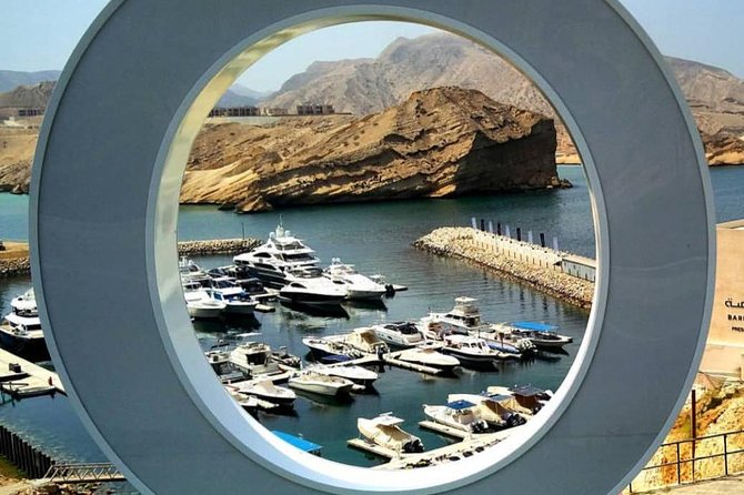 Muscat city tour (price per vehicle) - Wandering through Mutrah Souq