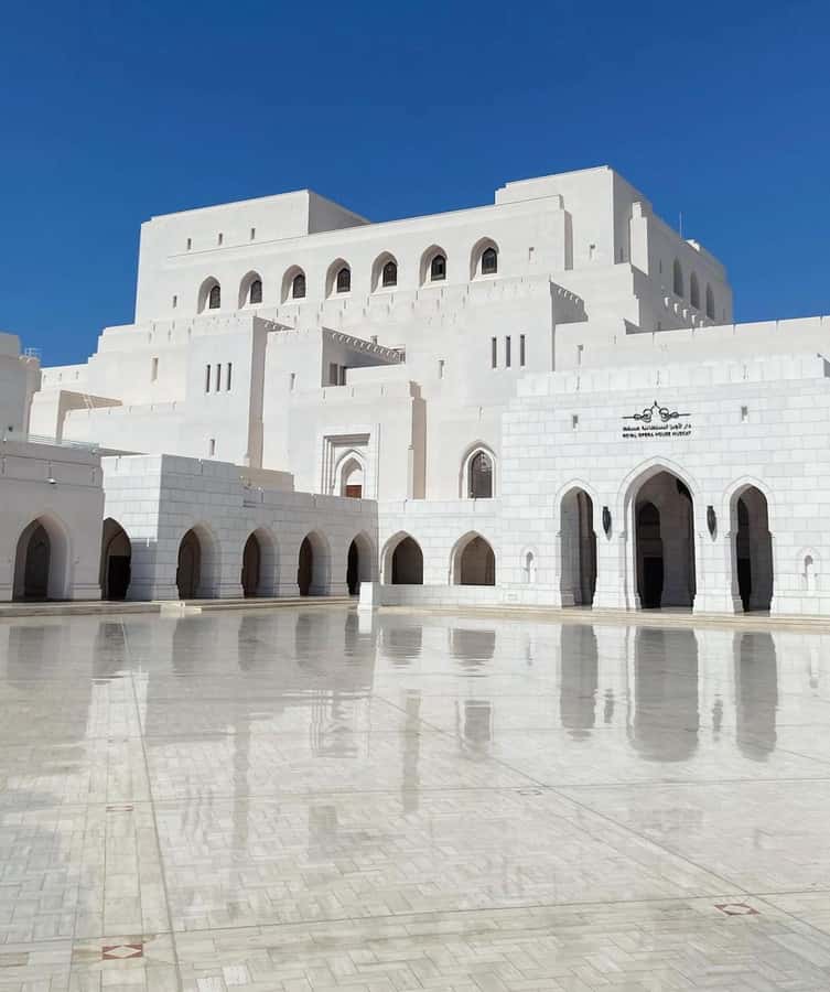 muscat city tour with pick up SMALL GROUP 7 PEOPLE MAX - Muttrah Souk: save room for shopping and conversation