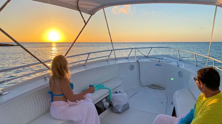 Muscat : Coastal & Sunset Boat Trip - Reaching Jissah berths and Marina Bandar Al Rowdha