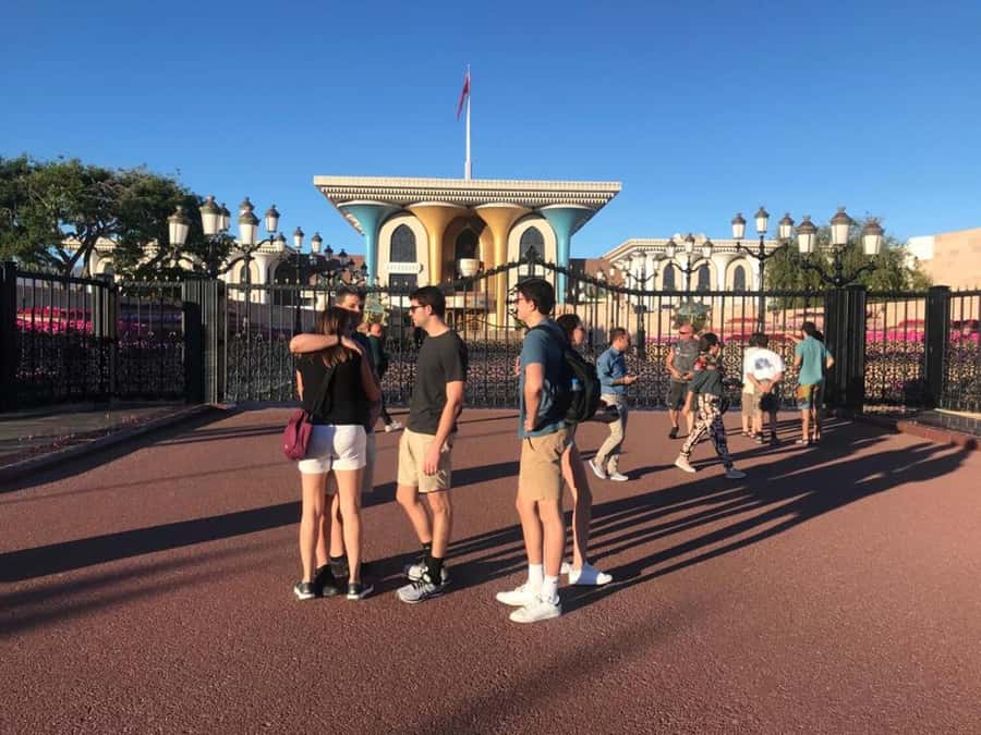 Muscat: Day Tour with Omani Lunch, Hotel Pickup, and Airfare - Key points to know before booking