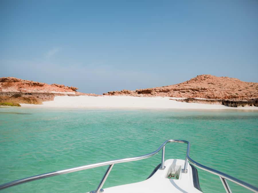 Muscat: Daymaniat Islands Snorkeling Tour with Refreshments - Why the Daymaniat Islands are worth your morning