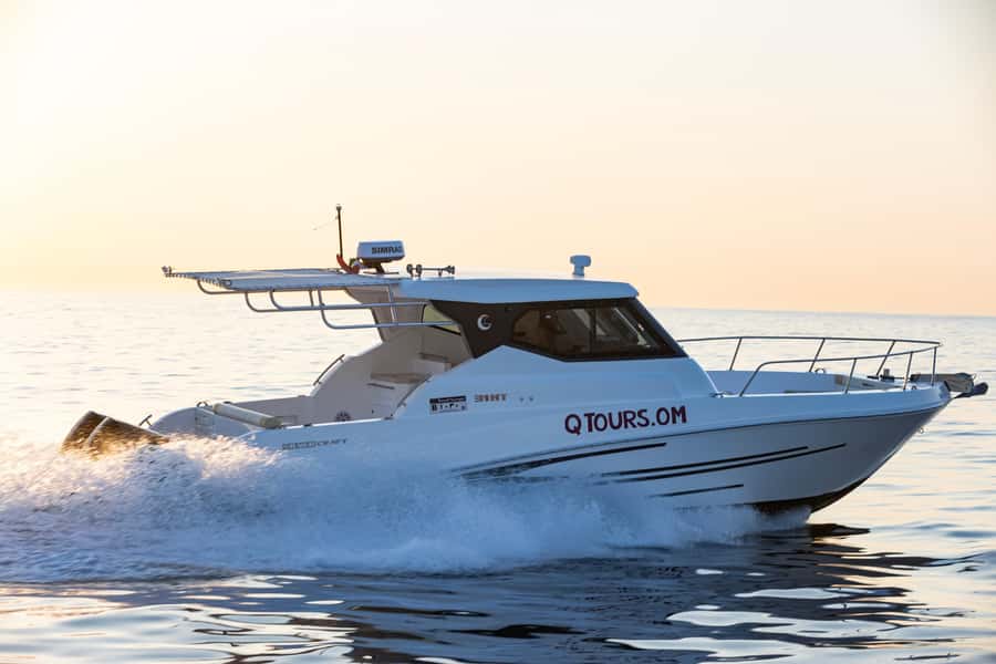 Muscat: Daymaniyat Islands Private Boat Tour with Snorkeling - Fahal Island adds a fishing break