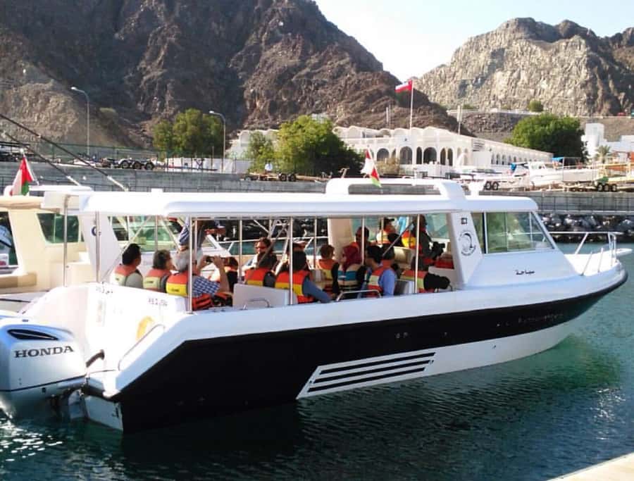 Muscat: Dolphin Watching and Snorkeling Tour - Snorkeling at Bandar Khiran Bay