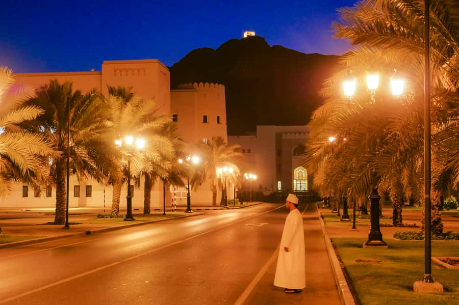 Muscat: Evening Guided City Highlights Tour by Van - Hotel pickup and the ride across Muscat