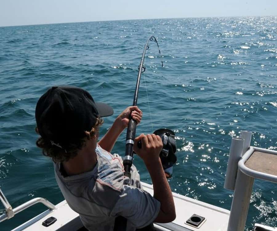 Muscat: Fishing Trip with Equipments - Trolling for tuna, mahi mahi, and larger fish