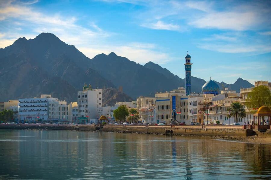 Muscat: Full-Day Private City Tour by luxury Car with Guide - Starting at Sultan Qaboos Grand Mosque