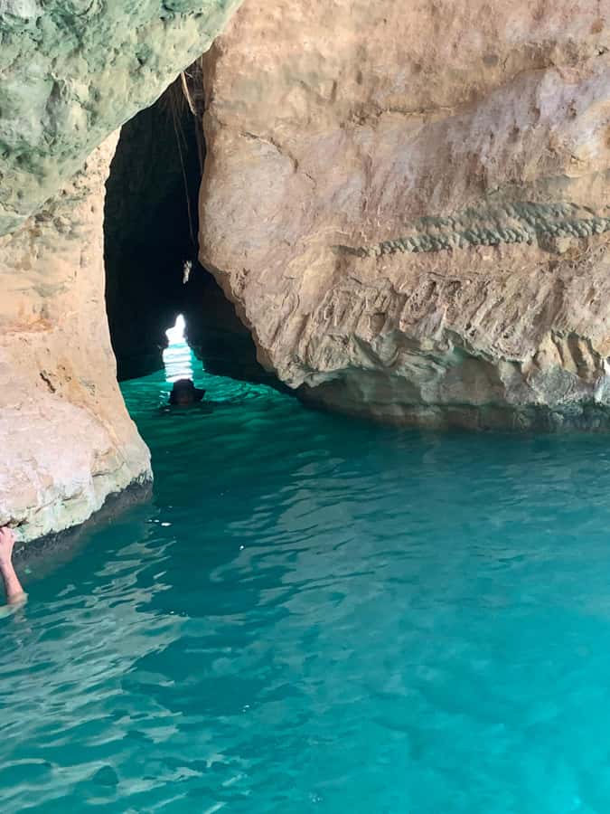 Muscat: Full-Day Wadi Shab & Bimmah Sinkhole Private Tour - Why Wadi Shab is the star of the day