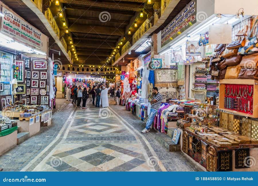 Muscat: Guided Landmarks Tour - Choosing the National Museum or Alzubair Museum