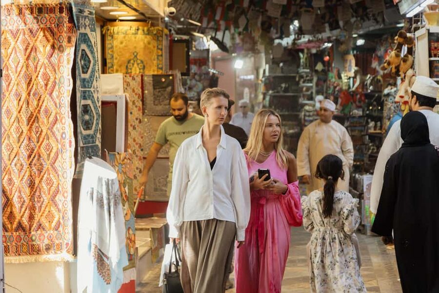 Muscat: Guided Walking Tour of Corniche, Souq & Mutrah Fort - Climbing Mutrah Fort above the harbor