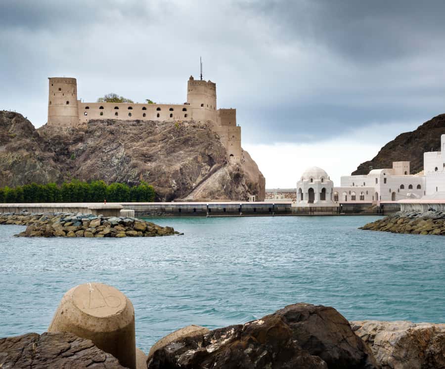 Muscat highlights : Private Muscat City Tour.. - Muttrah Souq brings the most local atmosphere