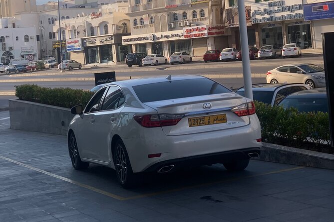 Muscat : Luxury car with private driver - Why a private group matters