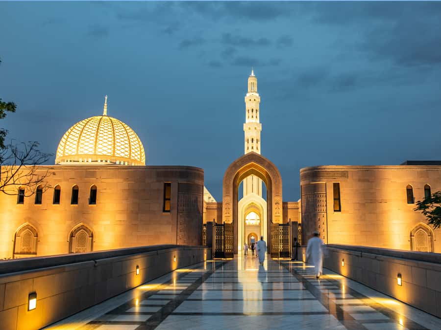 Muscat Marvels: Luxury Tour with Customizable Itinerary - Bait Al Zubair Museum gives the tour cultural depth
