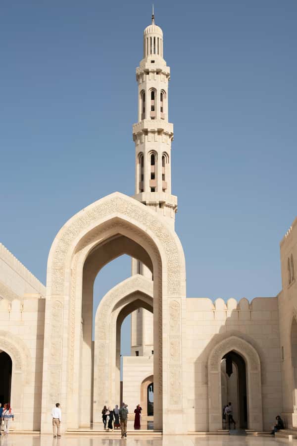 Muscat: Night Tour 4 Hours - Guide quality and communication