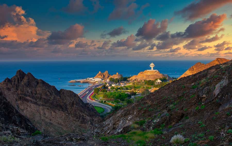 Muscat: Night Tour 4 Hours - Sultan Qaboos Grand Mosque: a graceful first stop