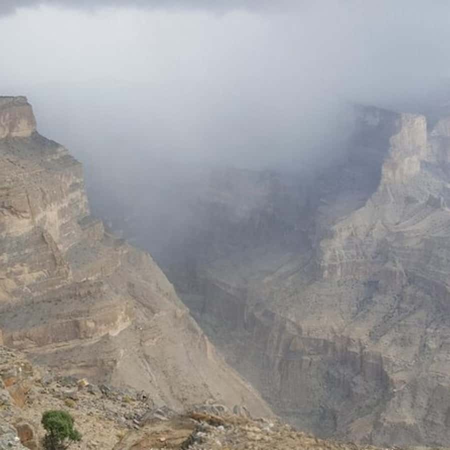 Muscat: Nizwa and Jabal Shams- Full Day Tour - Nizwa Fort and the view from its tower