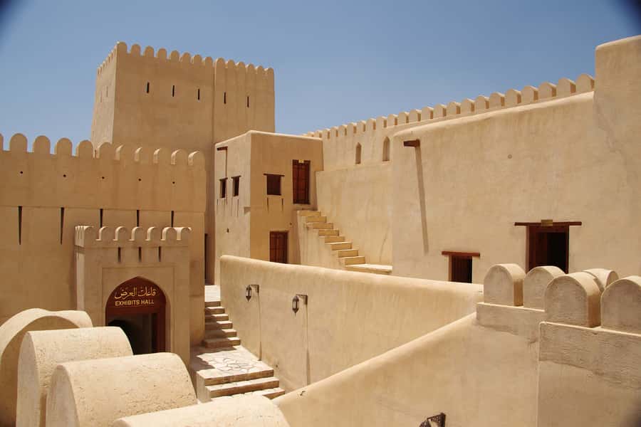 Muscat: Nizwa Oasis Full Day Tour with Lunch - Who Will Enjoy This Nizwa Day Trip