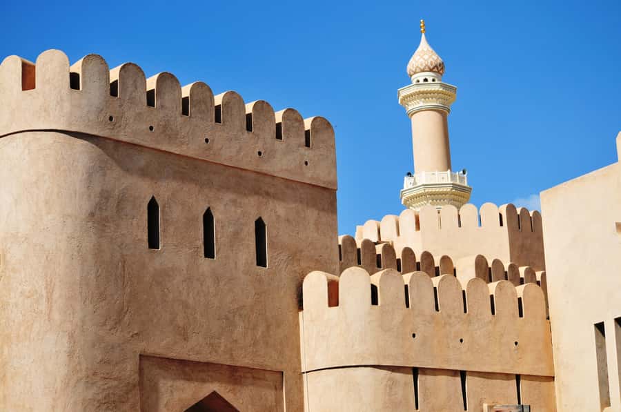Muscat: Nizwa Oasis Full Day Tour with Lunch - Nizwa Fort and the Story Told by Its Rooms