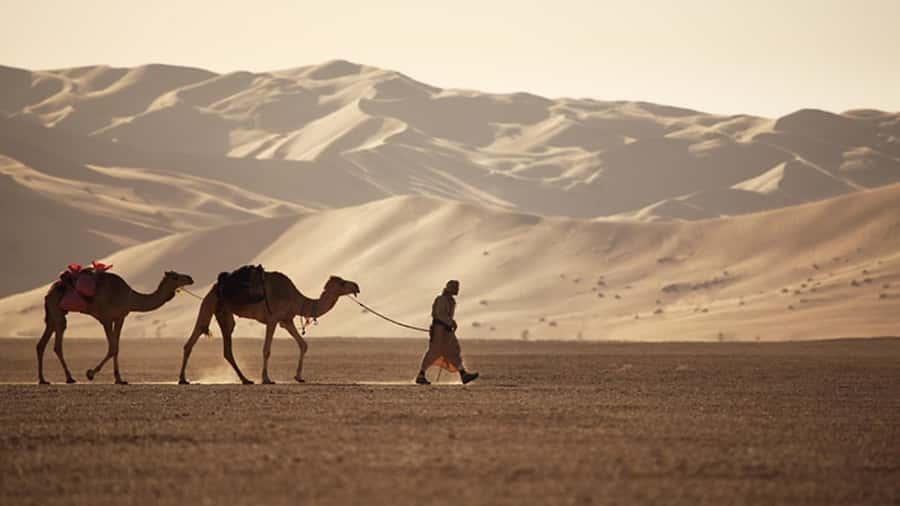 Muscat: Private 4-Wheel-Drive Desert Safari Trip - Crossing the Sumail Gap between two Hajar ranges