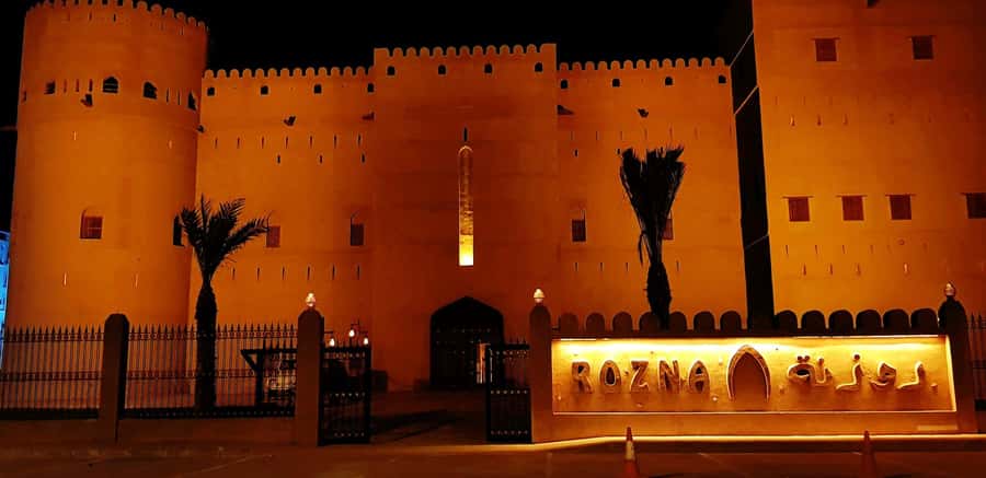 Muscat : private evening or night tour 4 hours With transfer - Muttrah Souq: 95 minutes for shopping and local atmosphere