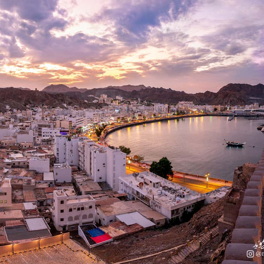 Muscat : private evening tour to discover With transfer - Muttrah Souq: spices, clothing, and a little bargaining