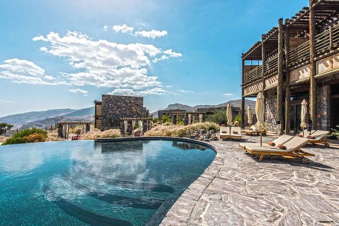 Muscat : Private transfer to and from Jabal Al Akhdar - A direct two-hour ride from Muscat to Jabal Al Akhdar