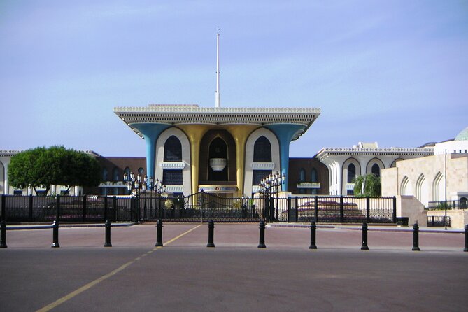 Muscat Shore Excursion: Private City Highlights Tour - Bait Al Zubair Museum fills in what the streets cannot