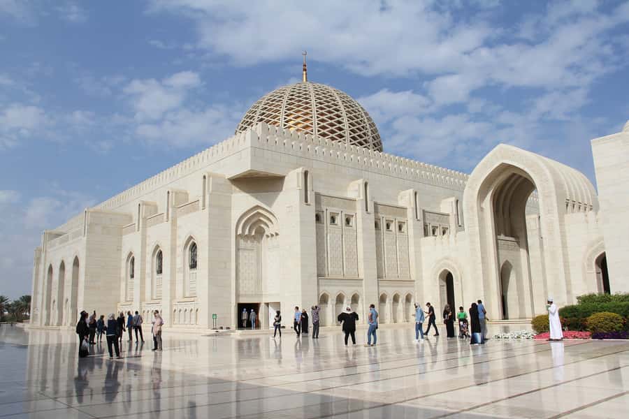 Muscat: Sultan Qaboos Mosque & Bait Al Zubair Museum Tour - Why this four-hour Muscat tour works well