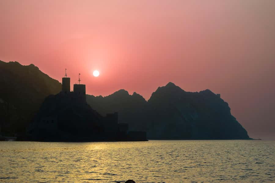 Muscat: Sunset Cruise with Al Jalali Fort and Mirani Fort - Why this short cruise works so well in Muscat