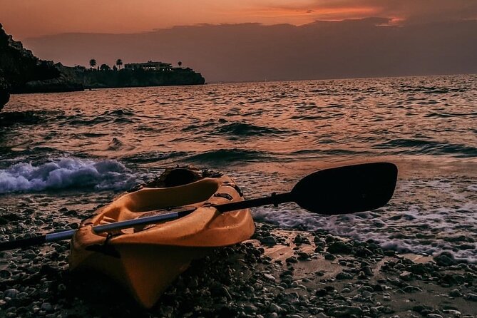Muscat Sunset Kayak - What the Guides Add