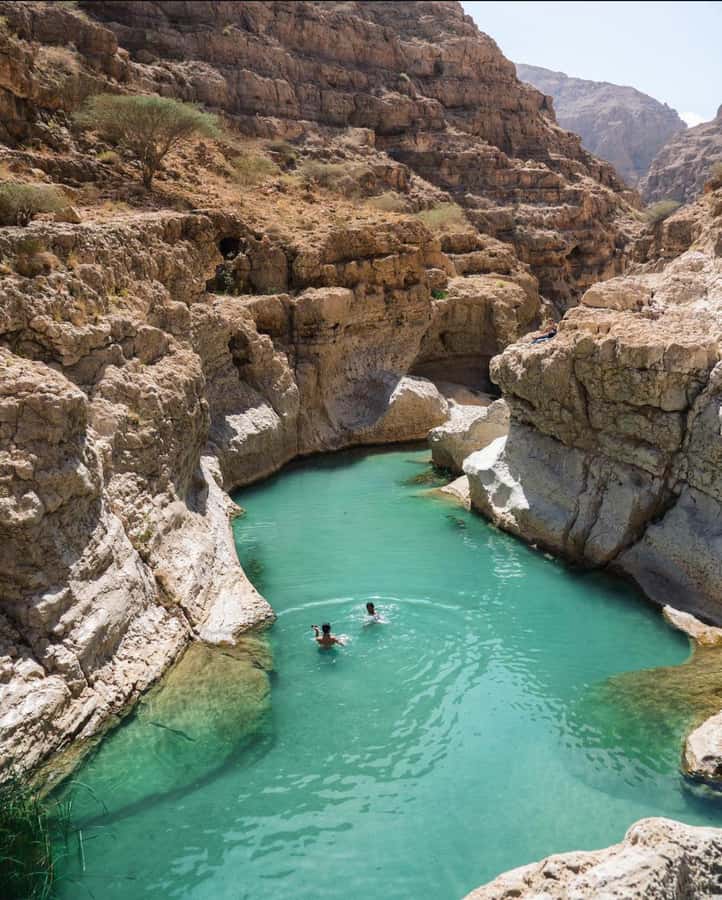 Muscat: Wadi Shab & Bimmah Sinkhole Tour with Pickup & Lunch - Key points to know before booking