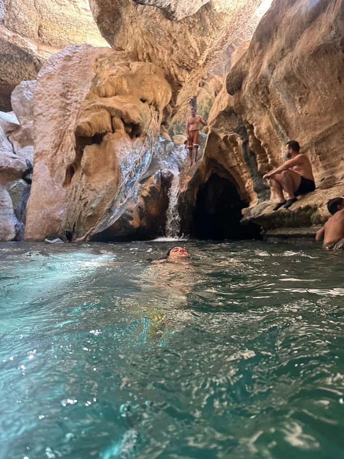 Muscat: Wadi Shab & Bimmah Sinkhole Tour with Pickup & Lunch - Lunch after the active morning
