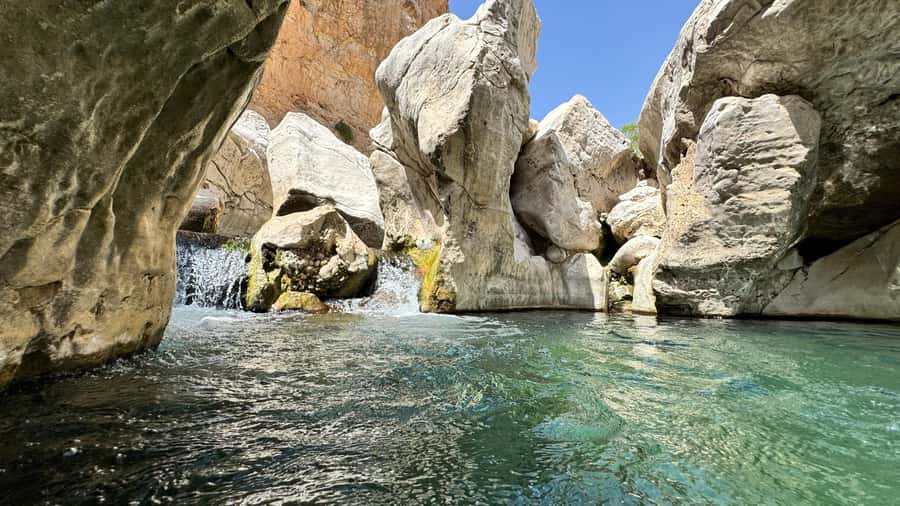 Muscat: Wahiba Desert and Wadi Bani Khalid Guided Group Tour - Why this Oman day trip works so well