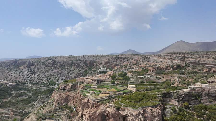 Nizwa And Al Hajar Mountains Experience - The guide can shape the whole day